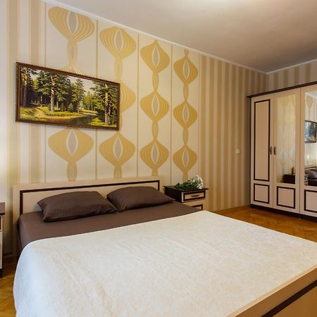 Covent - Garden - Kharkiv Apartment ภายนอก รูปภาพ